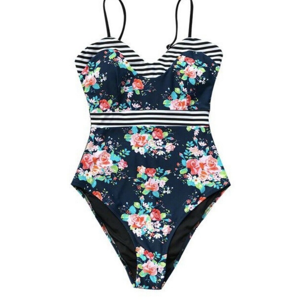 NWT Cupshe Medium One piece swimsuit! Floral
